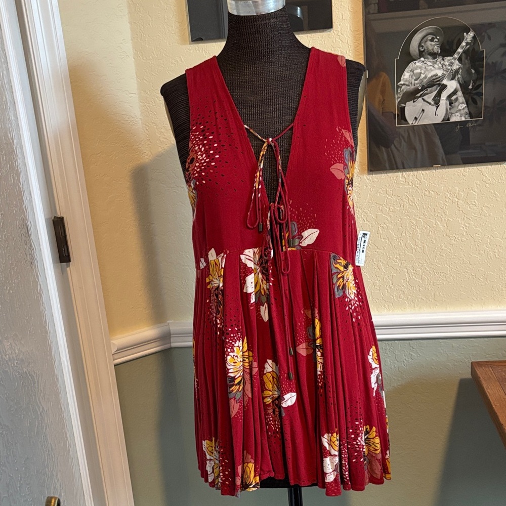 Free People Sleeveless Floral Tie-Front Red dress.  S/P